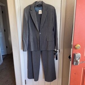 NWT Larry Levine Grey w/ blue stripe suit stretch Sz 12 tall